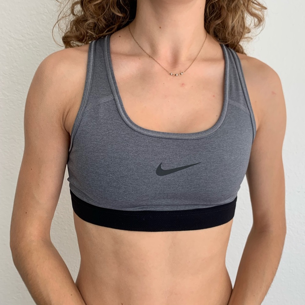 Nike Swoosh Sports Bra
